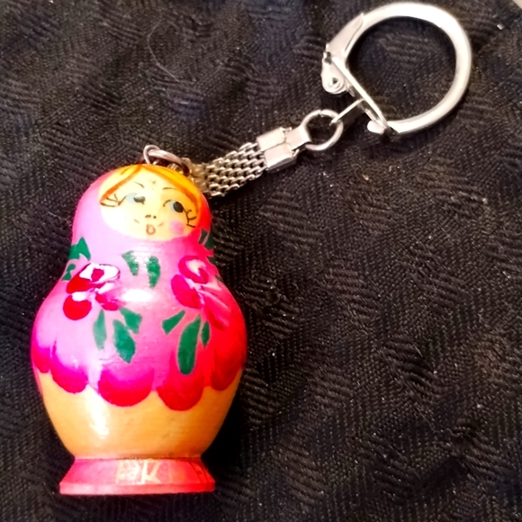 Very old vintage handcrafted and painted 1960s nesting doll keychain - Picture 1 of 1